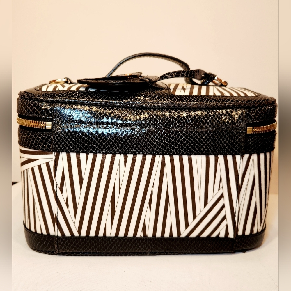 Henri Bendel Disturbed Pattern Train Case - image 4
